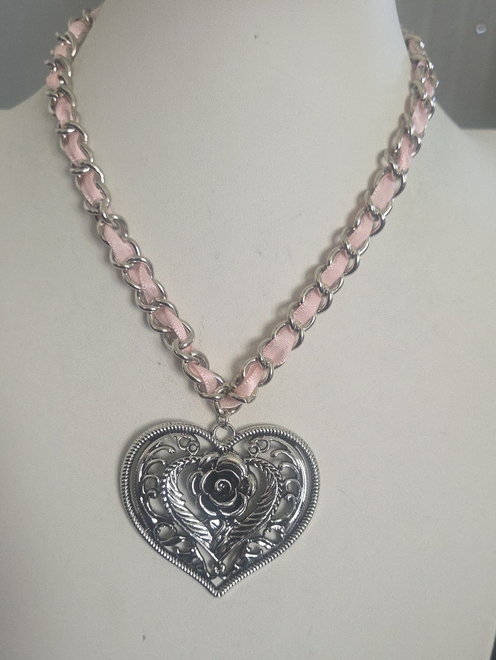Paparazzi Appealing Applicant NWT Pink Necklace NWT